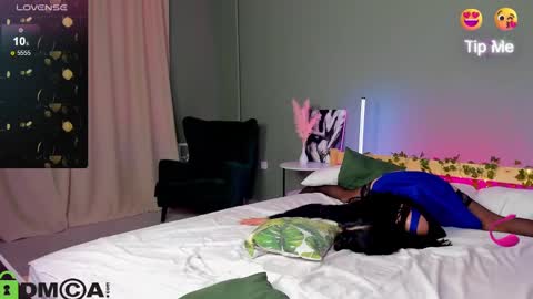 Margaret Clark online show from 12, 12, 2024