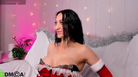 Margaret Clark online show from 24, 12, 2024