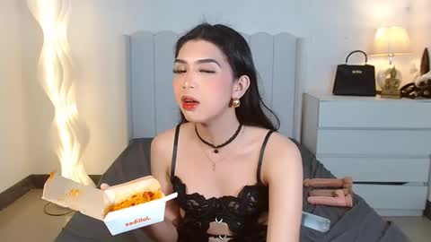 Snapshot of margaret_deluxe chatting on 19, 2, 2025 MARGARET online show from 19, 2, 2025