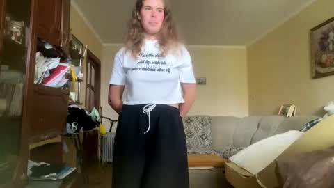 Snapshot of margaretasadak chatting on 25, 9, 2025 Naya online show from 25, 9, 2025