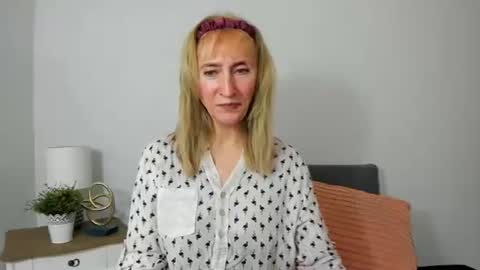 Snapshot of margaretmature chatting on 7, 2, 2025 margaretmature online show from 7, 2, 2025