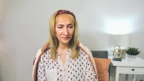 Snapshot of margaretmature chatting on 13, 2, 2025 margaretmature online show from 13, 2, 2025