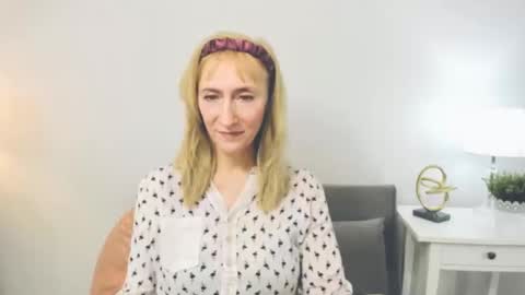 Snapshot of margaretmature chatting on 16, 2, 2025 margaretmature online show from 16, 2, 2025