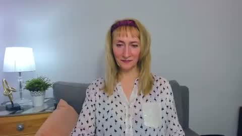 Snapshot of margaretmature chatting on 10, 3, 2025 margaretmature online show from 10, 3, 2025