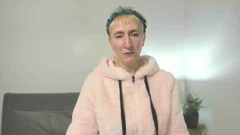 margaretmature online show from 16, 10, 2025