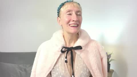 margaretmature online show from 23, 10, 2025