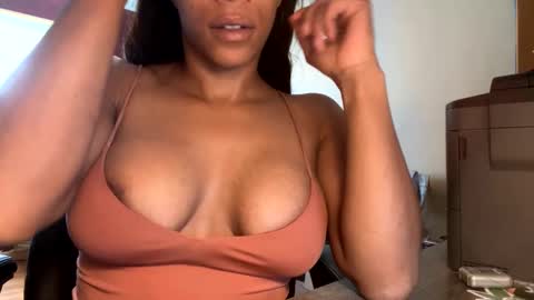 margaux_lumiere online show from 9, 9, 2025