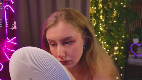 britney online show from 19, 12, 2025