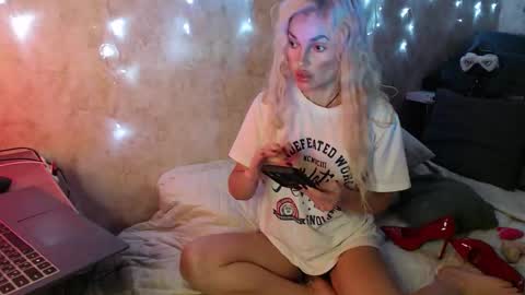 Snapshot of margoo_77 chatting on 19, 10, 2025 Margoo online show from 19, 10, 2025