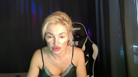 Snapshot of margoo_77 chatting on 27, 10, 2025 Margoo online show from 27, 10, 2025