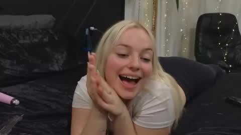 margot_robbie7 online show from 2, 1, 2025