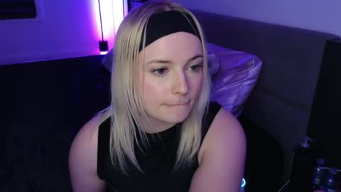 margot_robbie7 online show from 29, 4, 2026