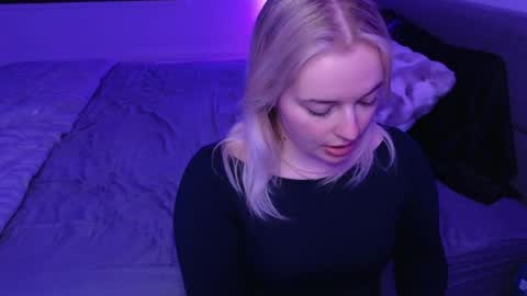 margot_robbie7 online show from 14, 5, 2026