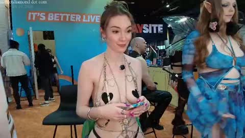 Snapshot of margotdiamond chatting on 11, 4, 2026 online show from 11, 4, 2026