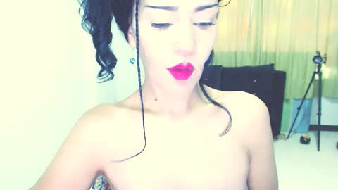 Snapshot of mari4you69 chatting on 5, 3, 2025 mari4you69 online show from 5, 3, 2025