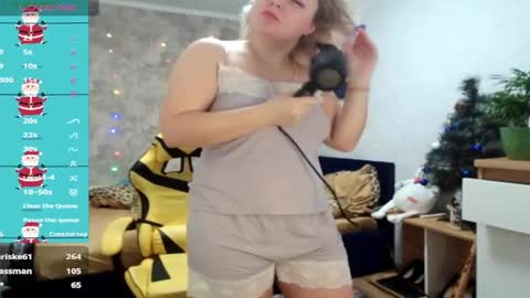 Snapshot of mari_77777 chatting on 2, 1, 2025 Mari online show from 2, 1, 2025
