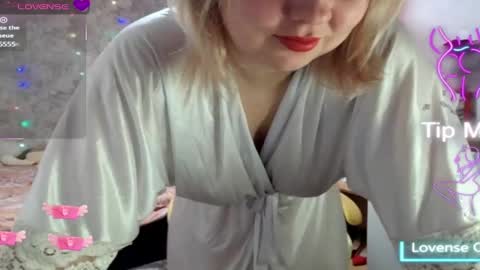 Snapshot of mari_77777 chatting on 28, 2, 2025 Mari online show from 28, 2, 2025
