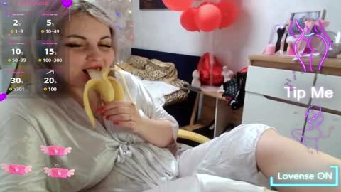 Snapshot of mari_77777 chatting on 12, 3, 2025 Mari online show from 12, 3, 2025