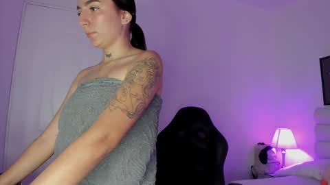 mari_salgado online show from 22, 12, 2024