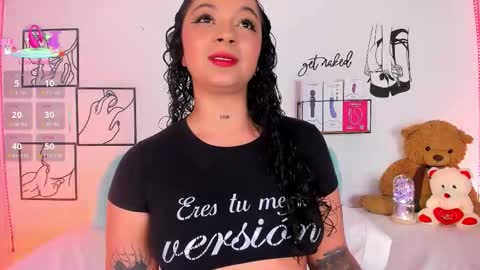 Mari Sweett  online show from 20, 9, 2025