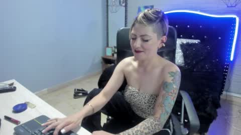 Snapshot of maria_fernandaxxx_ chatting on 10, 12, 2024 Maria fernanda online show from 10, 12, 2024