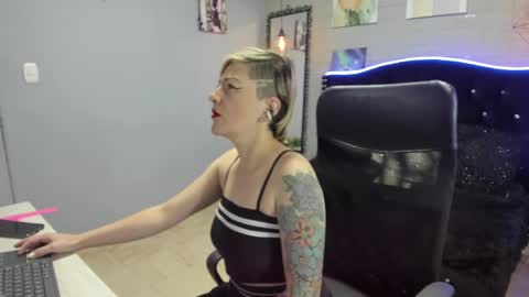 Snapshot of maria_fernandaxxx_ chatting on 16, 12, 2024 Maria fernanda online show from 16, 12, 2024