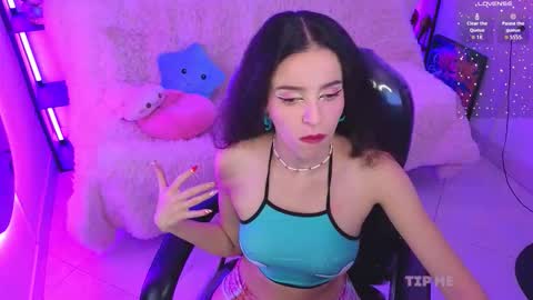 Maria Flowwer online show from 3, 12, 2025