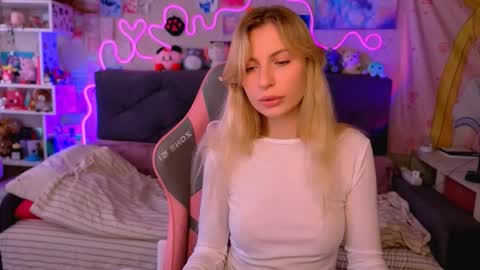 Snapshot of maria_hunt chatting on 15, 10, 2025 Maria online show from 15, 10, 2025