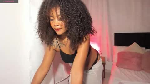 Snapshot of maria_julyana chatting on 9, 10, 2025 V A N E S S A  online show from 9, 10, 2025