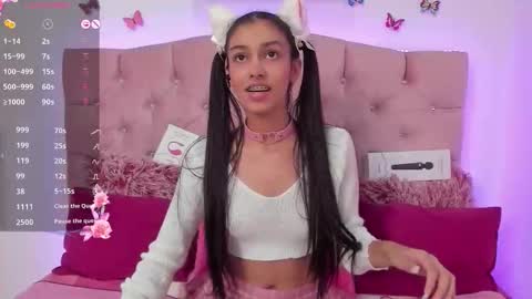 Snapshot of maria_skinny_ chatting on 19, 10, 2025 My name is Valentina online show from 19, 10, 2025
