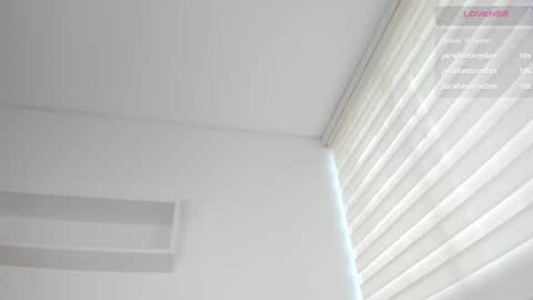 Snapshot of maria_sofii chatting on 25, 12, 2024 S O F I A model independent online show from 25, 12, 2024