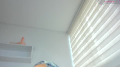 Snapshot of maria_sofii chatting on 5, 1, 2025 S O F I A model independent online show from 5, 1, 2025