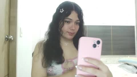 Snapshot of mariabril77 chatting on 17, 10, 2025 Call me Mara  online show from 17, 10, 2025