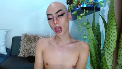 Snapshot of mariacarose chatting on 15, 1, 2025 mariacarose online show from 15, 1, 2025
