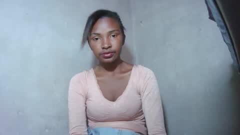 Snapshot of mariah586 chatting on 21, 10, 2025 Maria online show from 21, 10, 2025