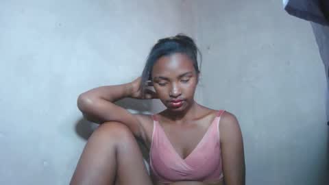 Snapshot of mariah586 chatting on 22, 10, 2025 Maria online show from 22, 10, 2025