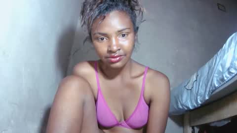 Snapshot of mariah586 chatting on 26, 10, 2025 Maria online show from 26, 10, 2025