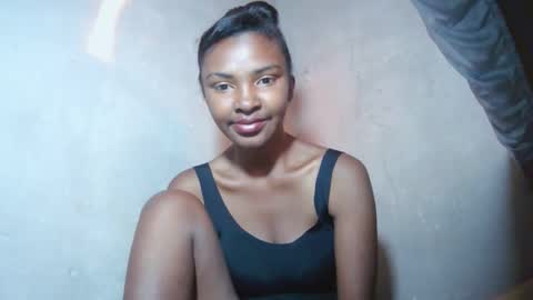 Snapshot of mariah586 chatting on 3, 11, 2025 Maria online show from 3, 11, 2025