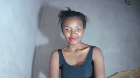 Snapshot of mariah586 chatting on 4, 11, 2025 Maria online show from 4, 11, 2025