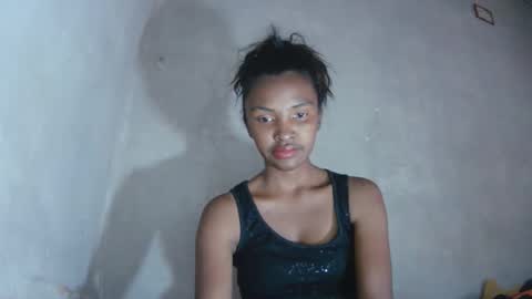 Snapshot of mariah586 chatting on 5, 11, 2025 Maria online show from 5, 11, 2025