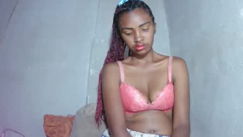 Snapshot of mariah586 chatting on 13, 11, 2025 Maria online show from 13, 11, 2025