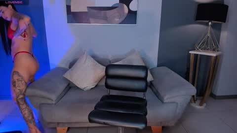 MARIA HERRERA  online show from 6, 10, 2025