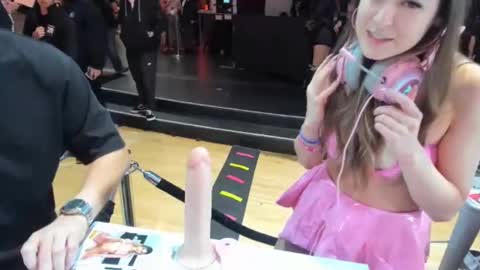 Pinkkitty online show from 18, 1, 2025