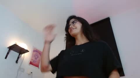 Snapshot of mariamcalad chatting on 26, 1, 2025 Mariam Calad online show from 26, 1, 2025