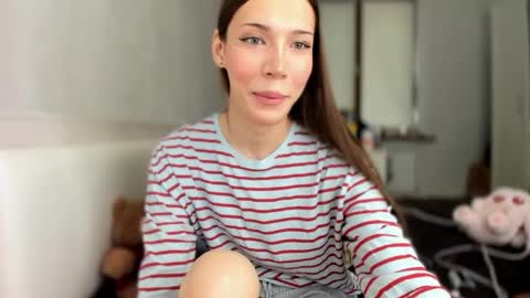 Snapshot of mariamceleste chatting on 27, 5, 2026 Mariam online show from 27, 5, 2026
