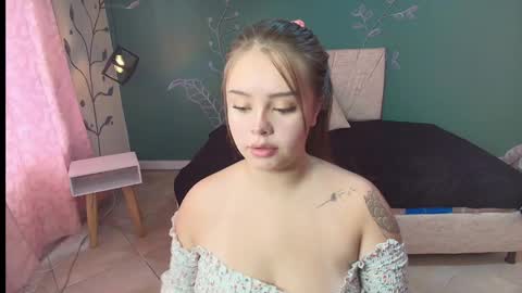 M A R I A N A online show from 10, 3, 2025