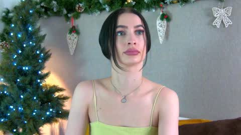 Snapshot of mariamenson chatting on 23, 12, 2024 MariaMenson online show from 23, 12, 2024