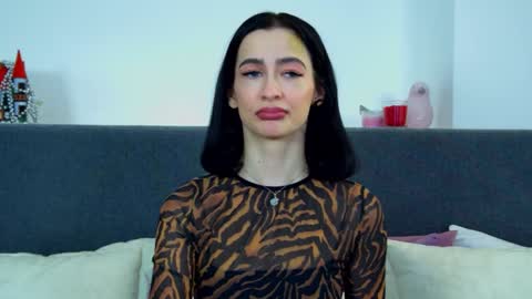 Snapshot of mariamenson chatting on 26, 1, 2025 MariaMenson online show from 26, 1, 2025