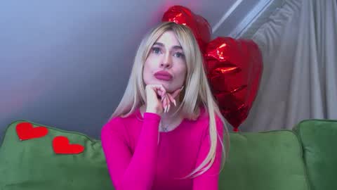 Snapshot of mariamenson chatting on 1, 3, 2025 MariaMenson online show from 1, 3, 2025