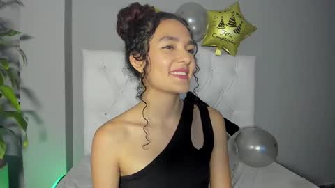 Snapshot of marian_skinny chatting on 10, 12, 2024 Marian online show from 10, 12, 2024